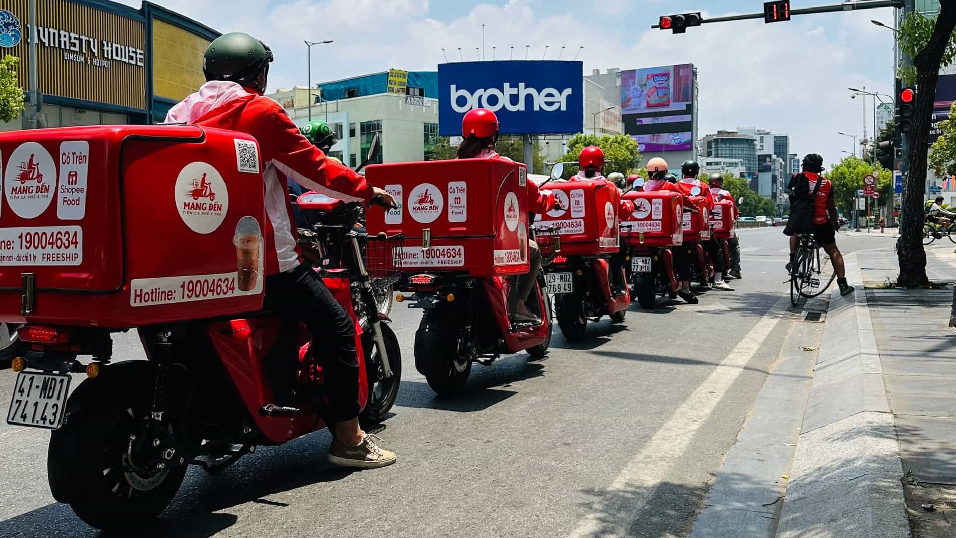 Tiệm Cà phê và Trà Mang Đến - Mô hình ship và pha chế cafe tại chỗ