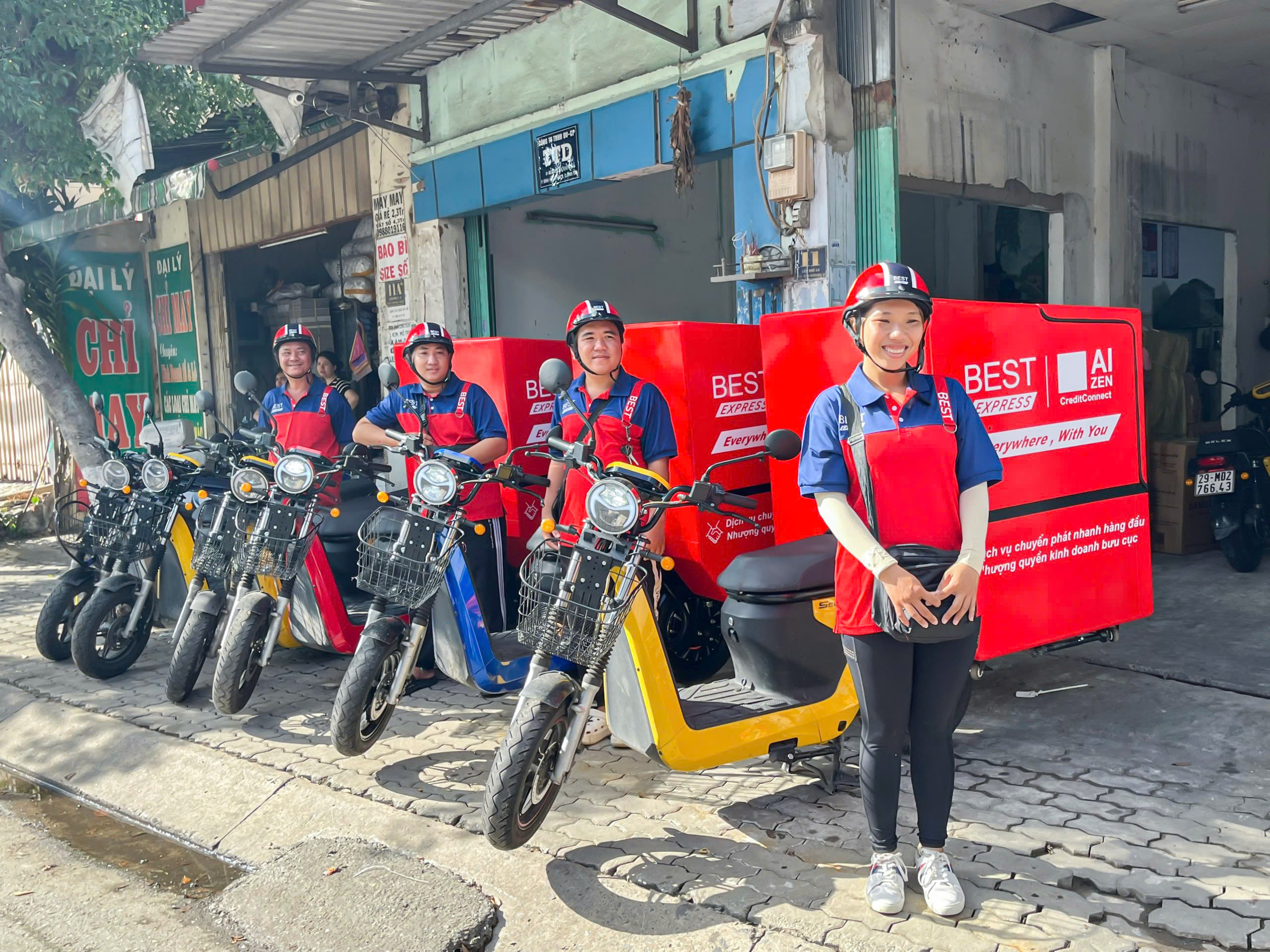 SELEX CAMEL 1 CHIẾN MÃ BỀN BỈ CỦA TÀI XẾ GIAO VẬN VIỆT